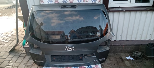 П'яті двері 737002B030 HYUNDAI