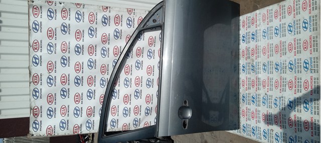 Пасажирські передні двері 760042L210 HYUNDAI