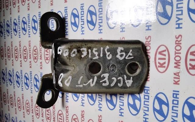 Петля водійських дверей 793151E000 HYUNDAI