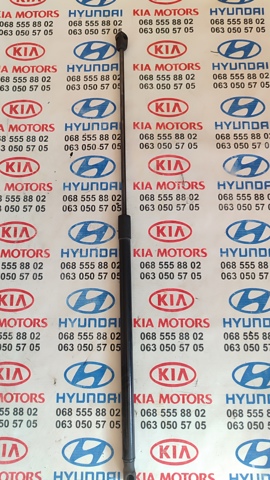 Амортизатор капота лівий 811612T000 HYUNDAI