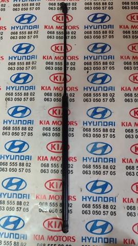 Амортизатор багажника правий 811614C000 HYUNDAI