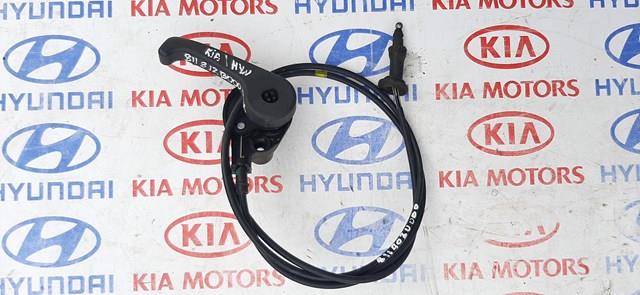 Трос відкриття капота, задній 811903U000 HYUNDAI