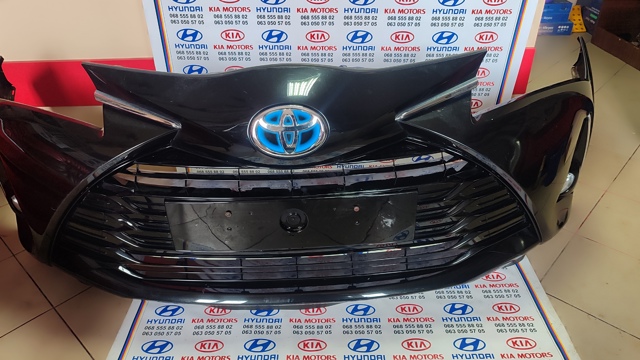 Протитуманка права 8121002110 TOYOTA