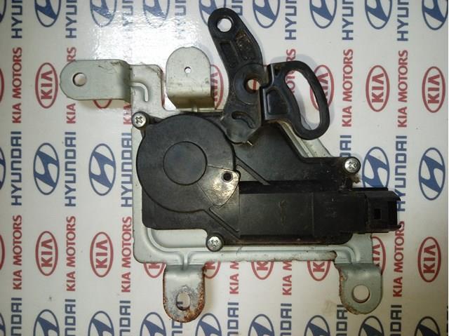 Замок п'ятих дверей 812403E300 HYUNDAI