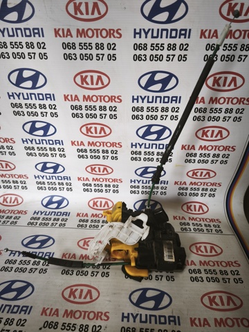 Замок двері правої передньої 81320A6000 HYUNDAI