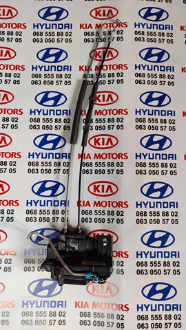 Замок задніх дверей, правих 814201J020 HYUNDAI