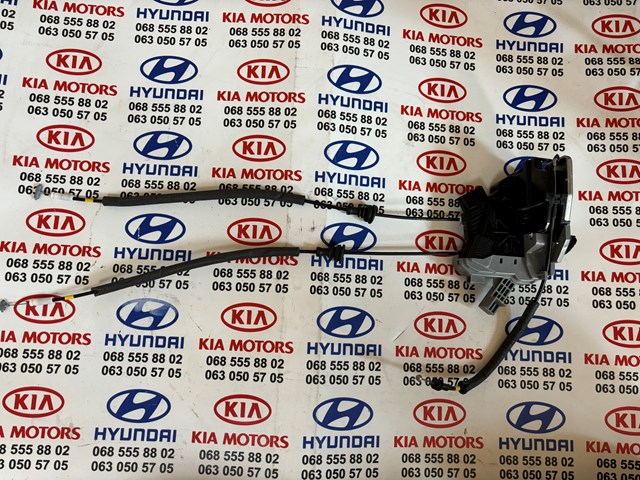 Замок задньої дверї, правої 81420C5000 HYUNDAI
