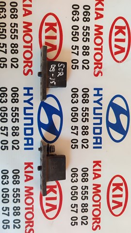 Буфер двері багажника 817393J000 HYUNDAI