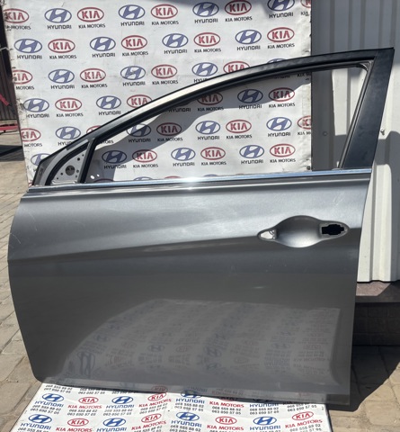 Скло та ущільнення вітрового скла (деталі) 822103S000 HYUNDAI