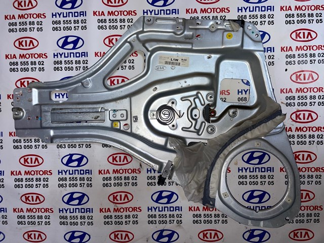 Механізм стеклопідйомника дверей передніх, лівих 824031F010 HYUNDAI