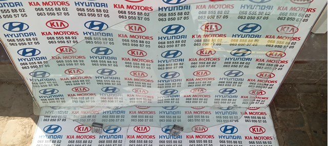 Скло водійських дверей 824112P000 HYUNDAI