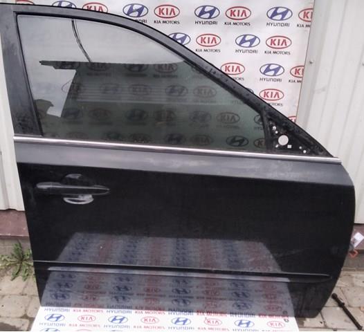 Скло пасажирських дверей 824202G000 HYUNDAI