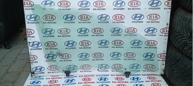 Скло передніх дверей, правою 824213U000A HYUNDAI