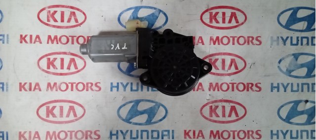 Двигун склопідіймача двері передньої, лівої 824502E000 HYUNDAI
