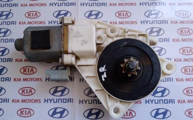 Двигун склопідіймача двері передньої, правої 824602G000 HYUNDAI