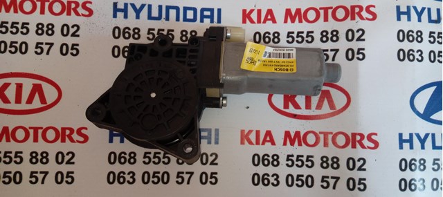 Мотор склопідйомника дверей передніх, правих 824602L000 HYUNDAI