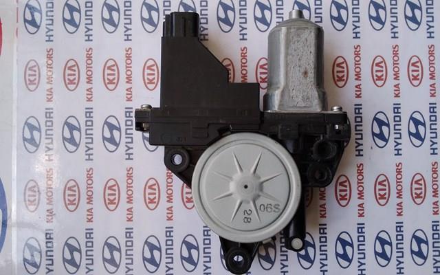 Двигун склопідіймача двері передньої, правої 82460C5120 HYUNDAI