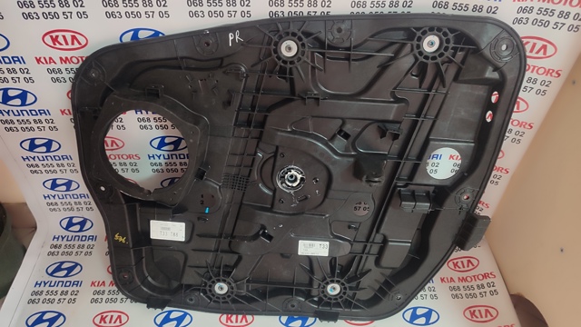 Склопідйомник передньої правої двері 824812W010 HYUNDAI