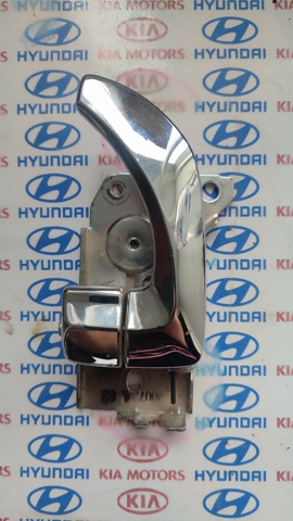 Ручка передньої двері внутрішня ліва 826103E010 HYUNDAI
