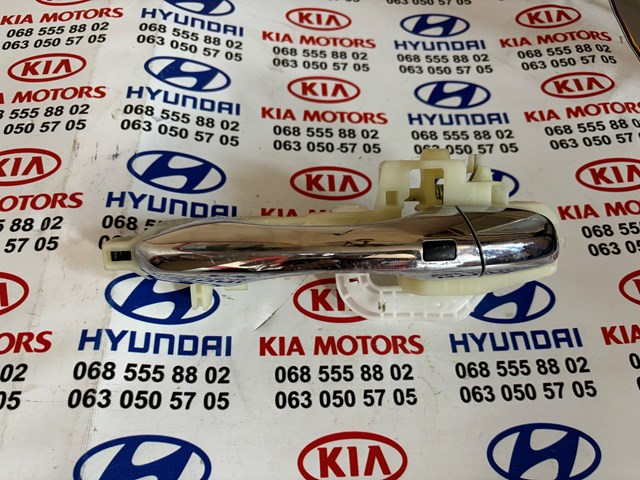 Ручка двері правою зовнішня перед/зад 82661C5710 HYUNDAI