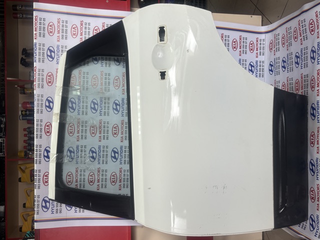 Накладка задніх дверей 82871JD01D NISSAN