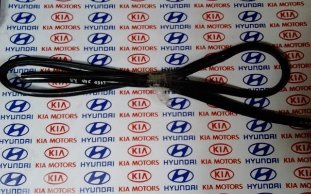 Ущільнювач дверей задніх, правих (на кузові) 831201H000EQ HYUNDAI
