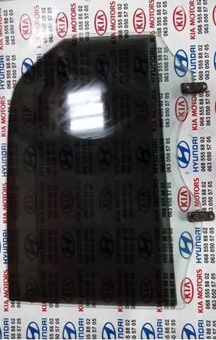 Скло заднє ліве 834101F000 HYUNDAI