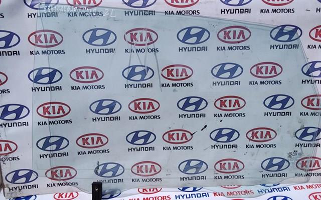 Скло задньої двері лівої 834102E030 HYUNDAI