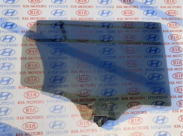 Скло заднє праве 834202W020 HYUNDAI