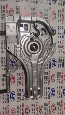 Склопідйомник задніх лівих дверей 834702E010 HYUNDAI