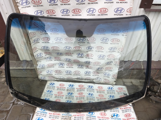 Скло лобове 861102B090 HYUNDAI