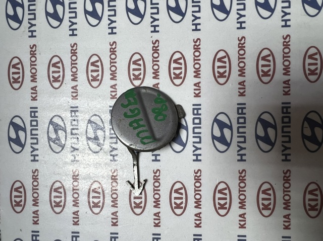 Заглушка бампера буксирувального гака 865152G000 HYUNDAI