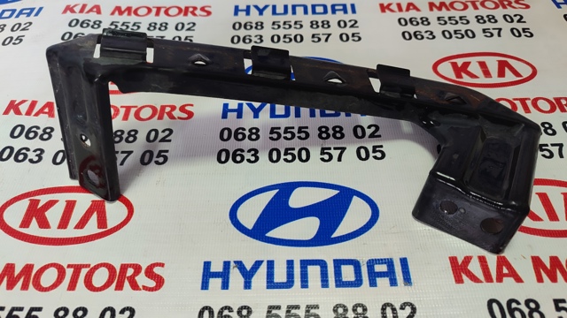 Ліве кріплення переднього бампера 86517A7000 HYUNDAI
