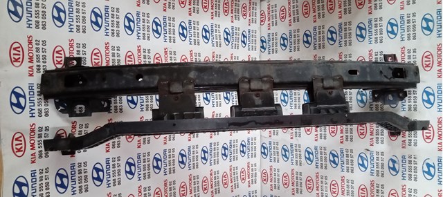 Підсилювач бампера переднього 865702P000 HYUNDAI