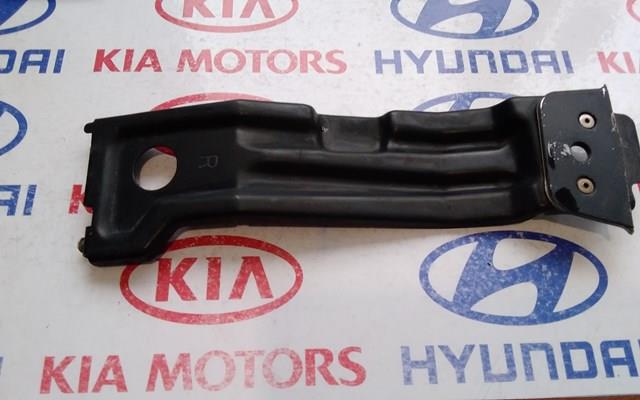 Кронштейн бампера переднього, правий 865744Z000 HYUNDAI