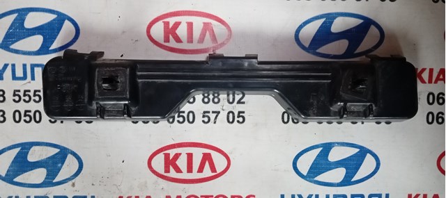 Ліве кріплення заднього бампера 866131D000 HYUNDAI