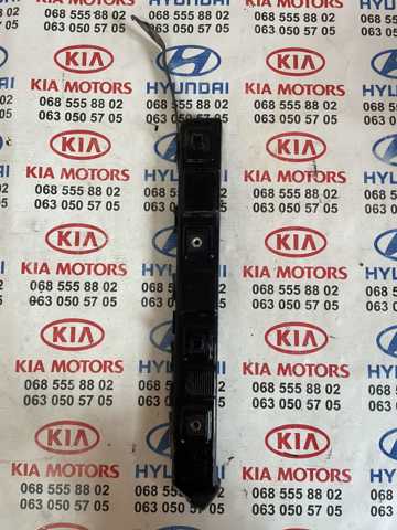 Кріплення бамера ліве 866132T000 HYUNDAI