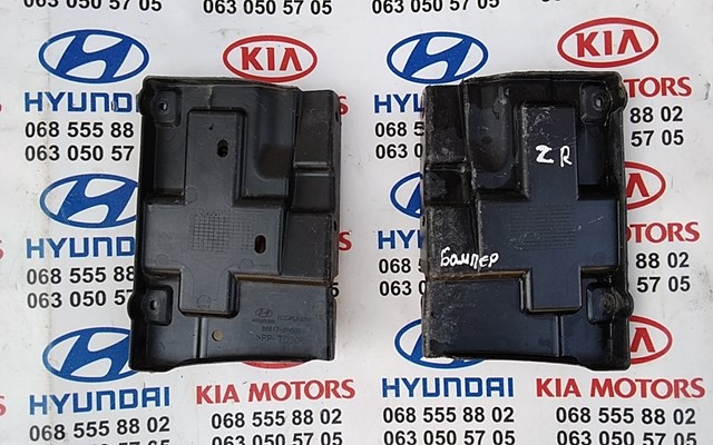 Лівий кронштейн заднього бампера 866172B000 HYUNDAI
