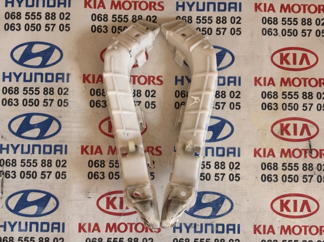 Кронштейн бампера заднього, правий 866542K000 HYUNDAI