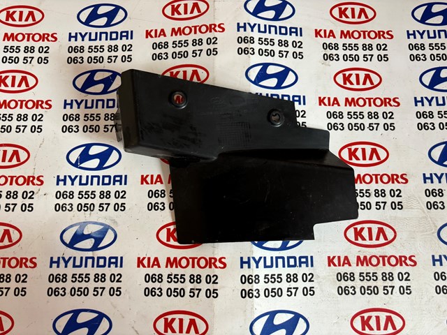 Кронштейн бампера заднього, правий 866962L300 HYUNDAI