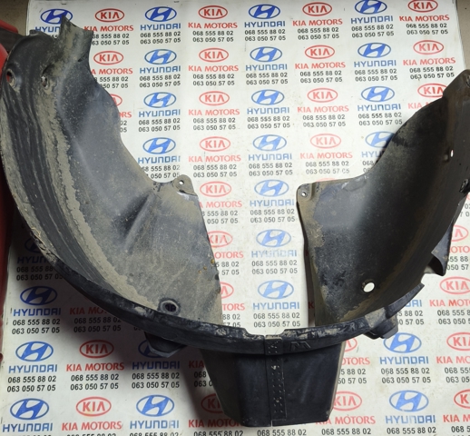 Підкрилок задній правий 868222E000 HYUNDAI