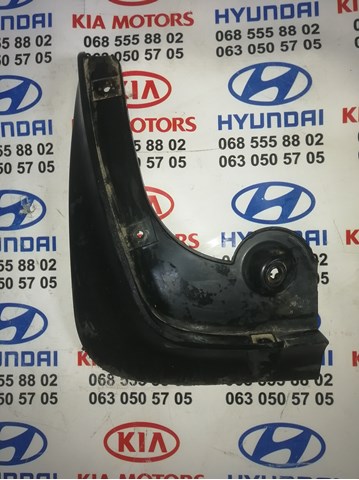 Бризговик задній, лівий 868413K000 HYUNDAI