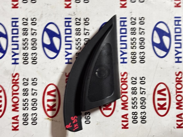 Внутрішня накладка кріплення дзеркала правого 876602S000 HYUNDAI