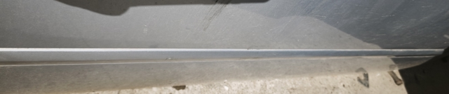 Молдинг передніх правих дверей 877122G000 HYUNDAI