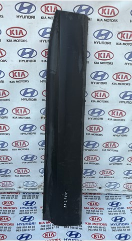 Молдинг передньої правої двері 877224Z000 HYUNDAI