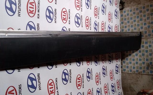 Молдинг передньої правої двері 87722C5200 HYUNDAI