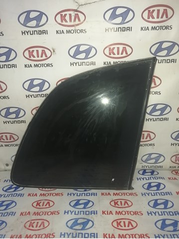 Скло багажного відсіку, праве 8782017011 HYUNDAI