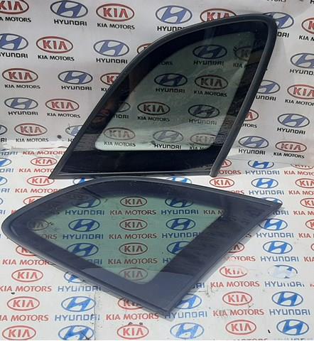 Скло багажного відсіку, праве 878202B000 HYUNDAI