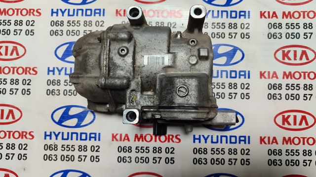 Компресор кондиціонера Тойота Ауріс UKP