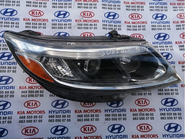 Фара правая 921021U500 HYUNDAI